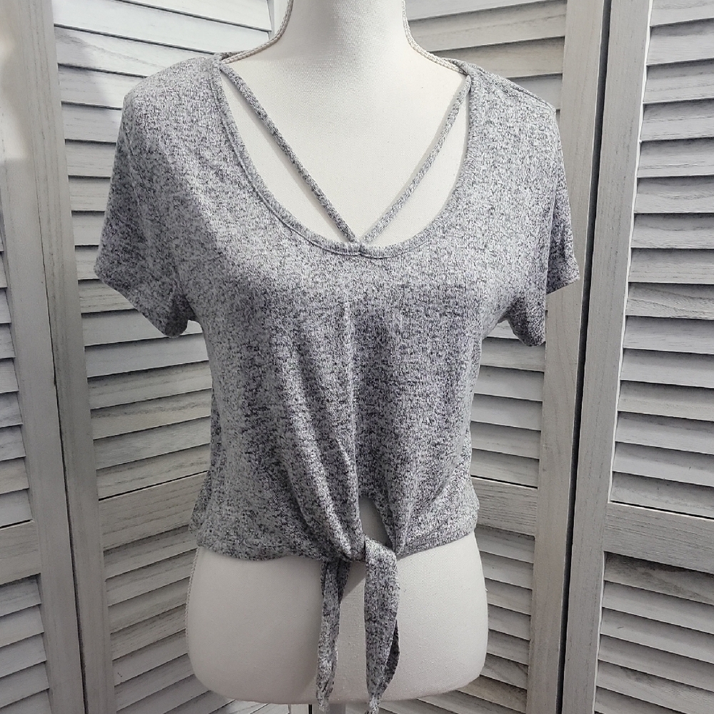 Women's  Heathered Gray Tie-Front Crop Top